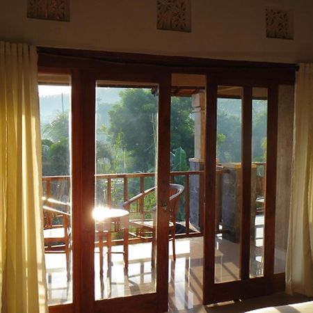 Bali Sari Homestay 아메드 객실 사진